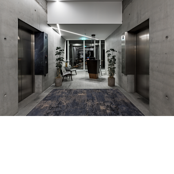 Lýsingarhönnun herbergja og annarra rýma er fyrsta flokks og til verksins voru notuð ljós frá Atelier Areti og KLUS.