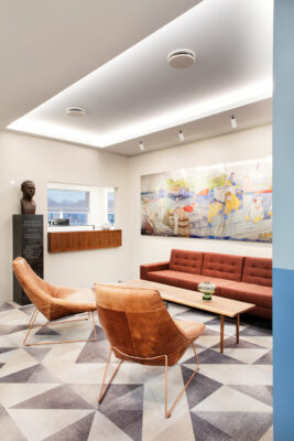 Lýsing á skrifstofu rótgróins fyrirtækis í Vestmannaeyjum