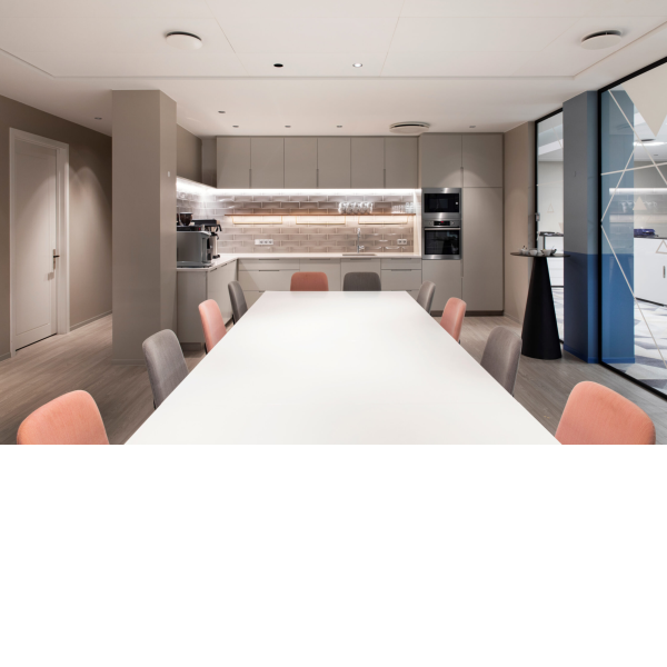 Lýsing á skrifstofu rótgróins fyrirtækis í Vestmannaeyjum