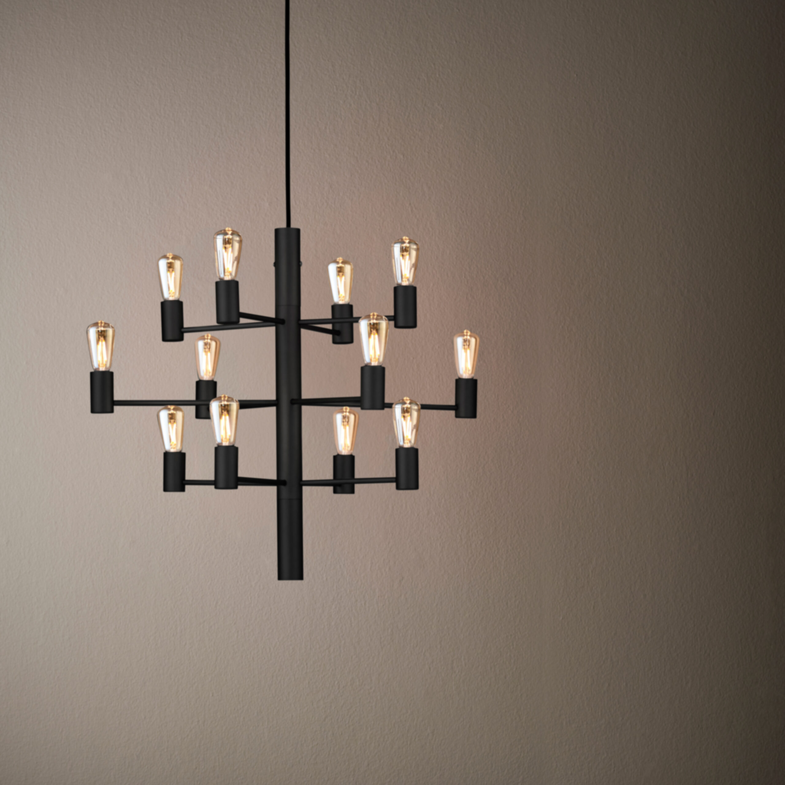 MANOLA króna 12xE14 m/ledperum Svört