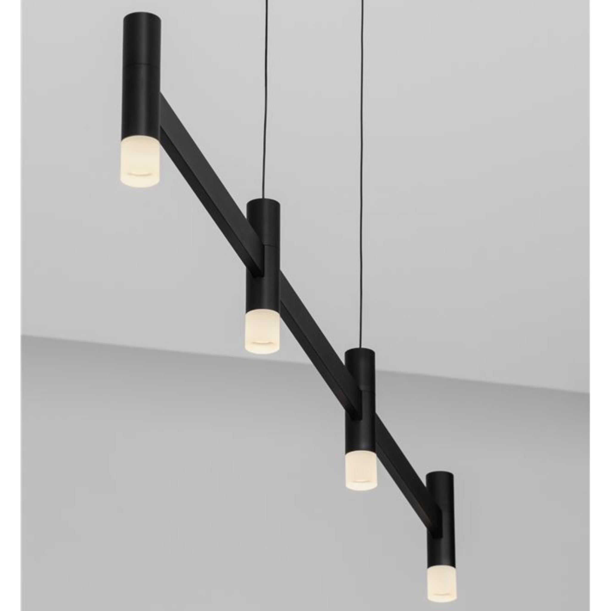 POETIC hang.loftlj. LED 17W 1364lm 27K IP20 dim H185 B111 - Image 3
