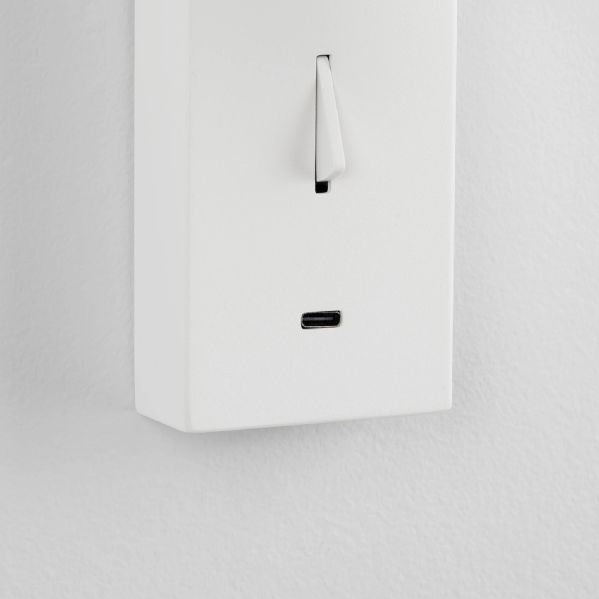 Fuse veggljós m/USB LED 3W 3K hvítt - Image 3