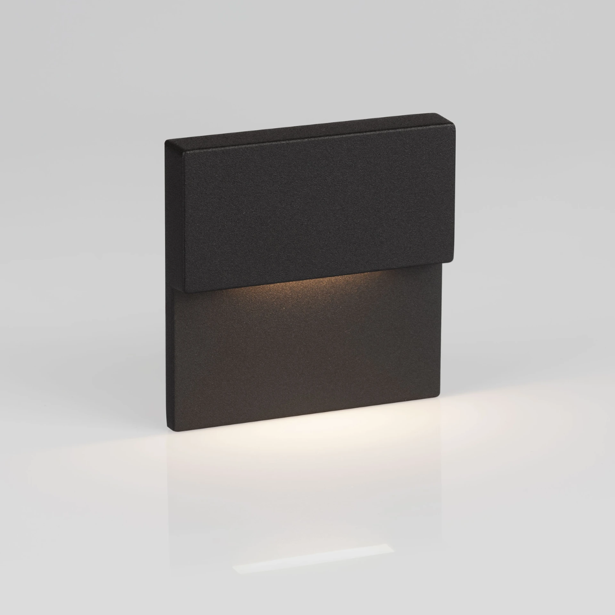 DAN útivegglj. LED 2W 38lm 27K IP65 svart - Image 2