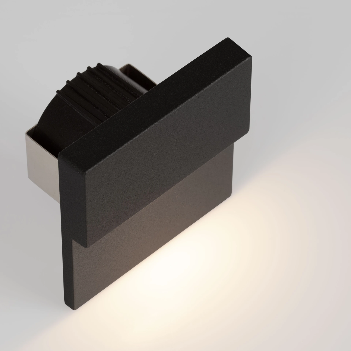 DAN útivegglj. LED 2W 38lm 27K IP65 svart - Image 3